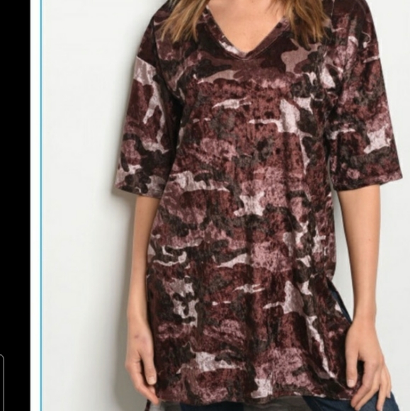 The photo dose no justice to this incredible top T - Picture 1 of 8